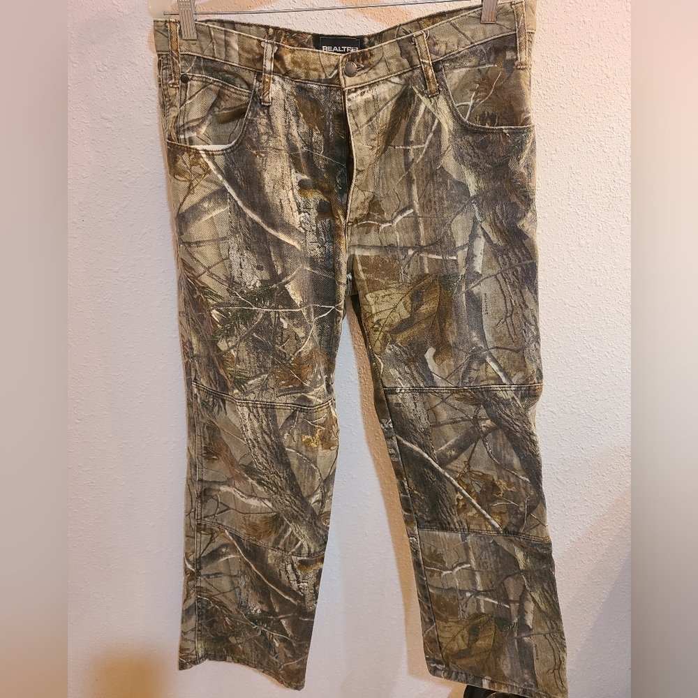 Realtree AP Camouflage Double Knee Hunting Denim Jeans